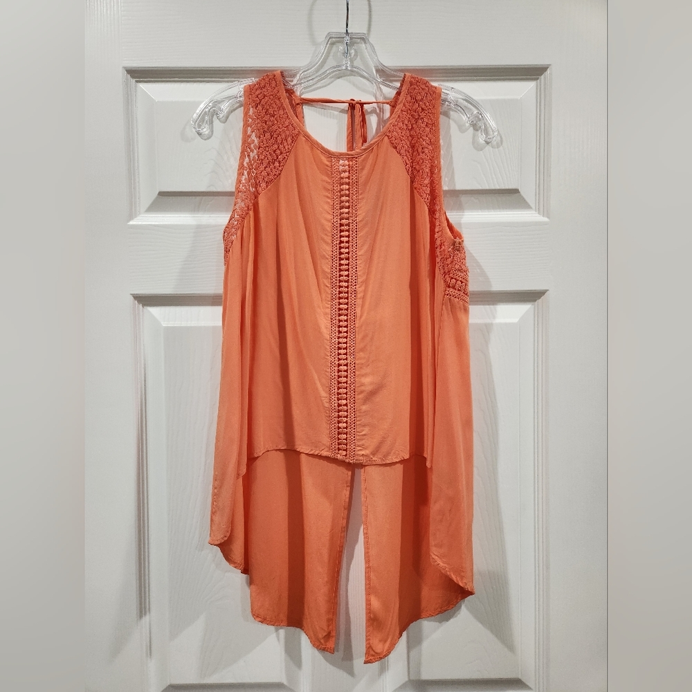 She + Sky Sleeveless Top Size M